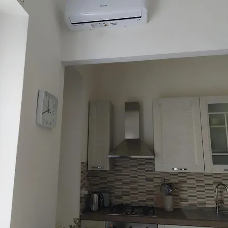 Incantevole Con Patio Apartmán *